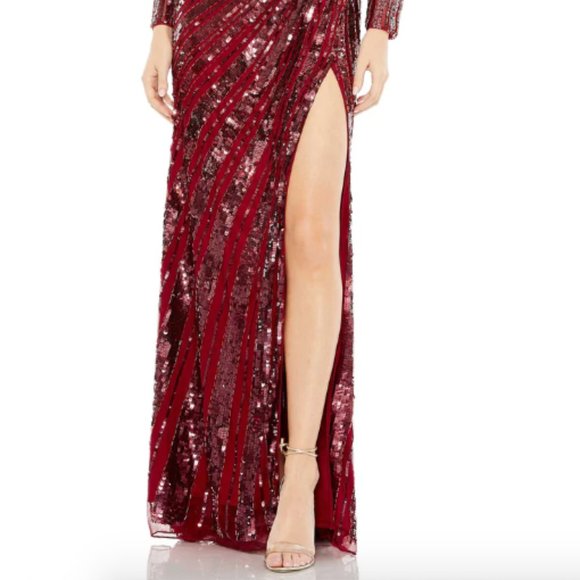 MAC DUGGA 5186 SEQUIN V-NECK LONG SLEEVE BURGUNDY GOWN sz 12 - Picture 2 of 6